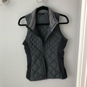 LuluLemon black lightweight vest